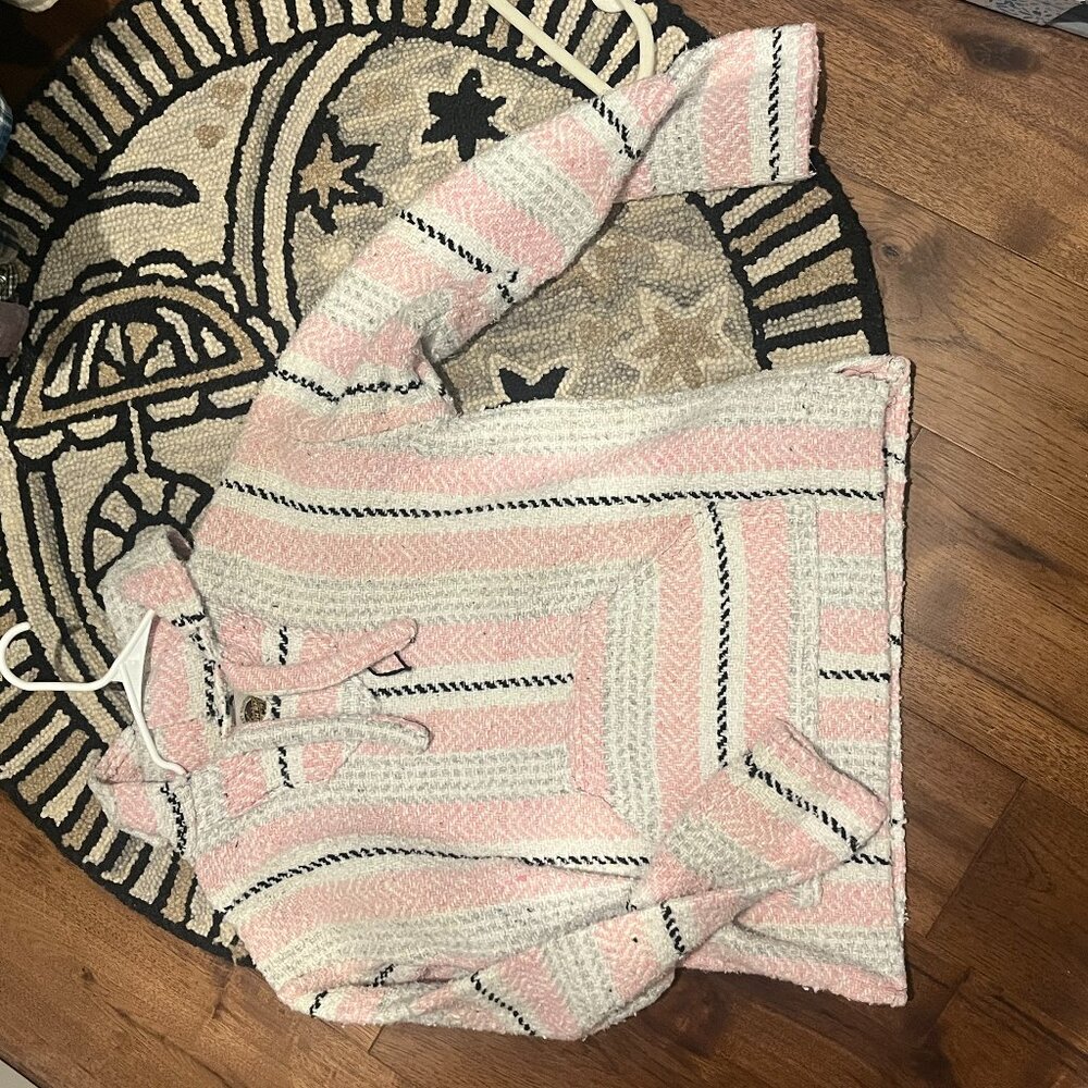 Earth Ragz White and Pink Poncho Size Medium